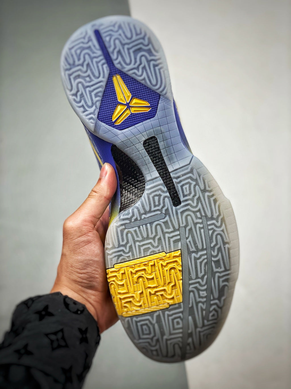 KOBE 5 Protro "5 Rings"