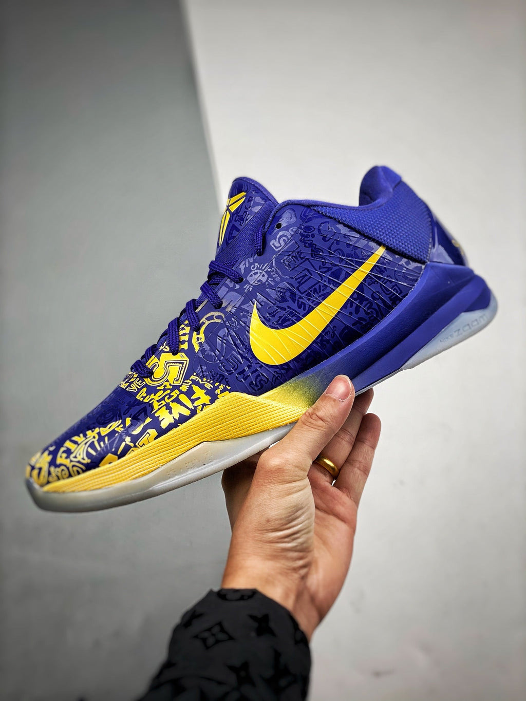 KOBE 5 Protro "5 Rings"